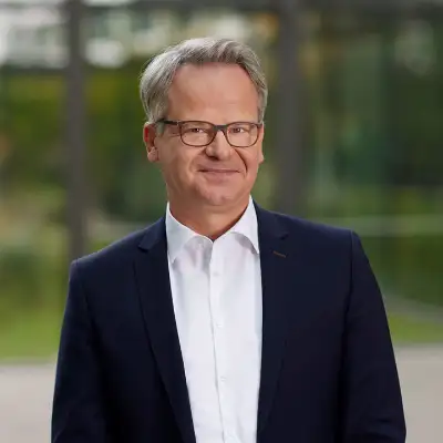 Portrait Dr. Lars Jungemanns von der HypoVereinsbank Portrait Dr. Lars Jungemanns von der HypoVereinsbank